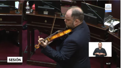 El Senado también tuvo su himno con el violín de fondo