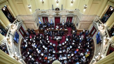 Senado: el oficialismo define si sesiona el jueves para aprobar los pliegos de embajadores
